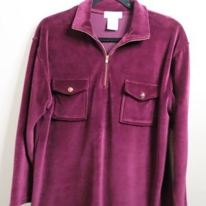 Charming Top rich in color